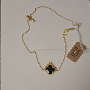 Elegant Gold and Black Clover Necklace